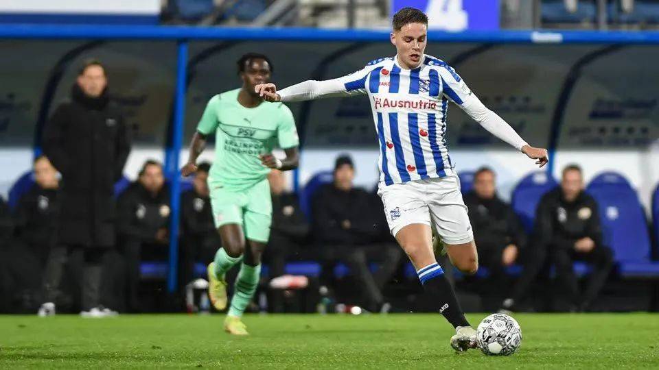 冠形势挂钩 冠形势挂钩