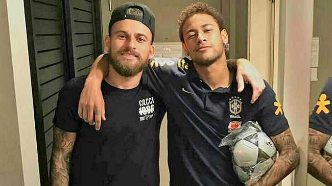 斯赞赏有加 斯赞赏有加